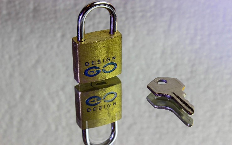 Secure Communication with Token-based RSocket